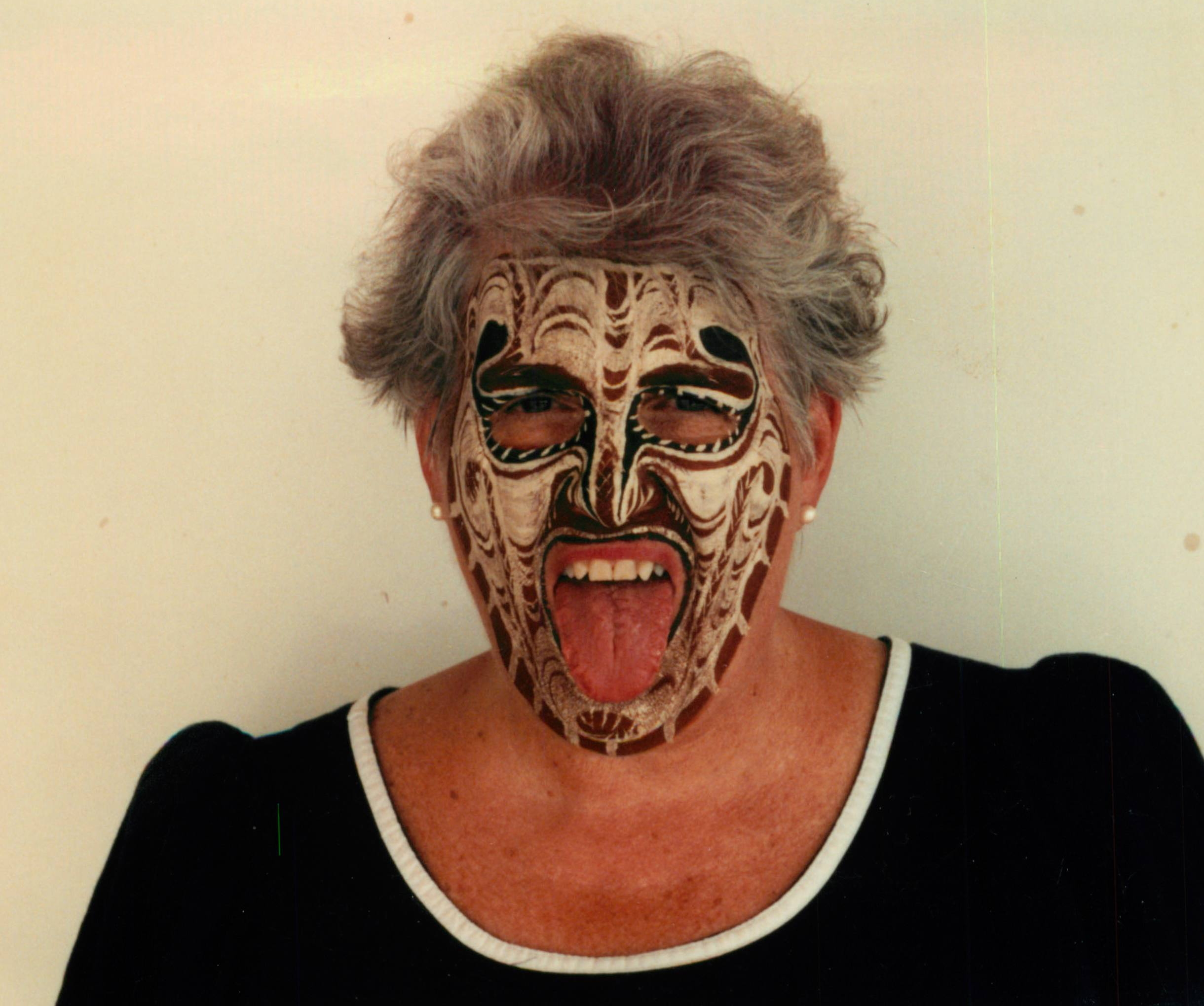 Mom in face
	  paint